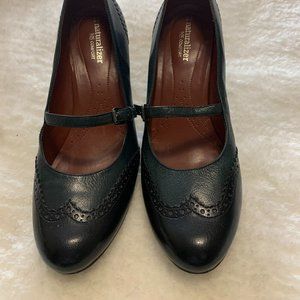 Naturalizer green and black leather heels. Size 9